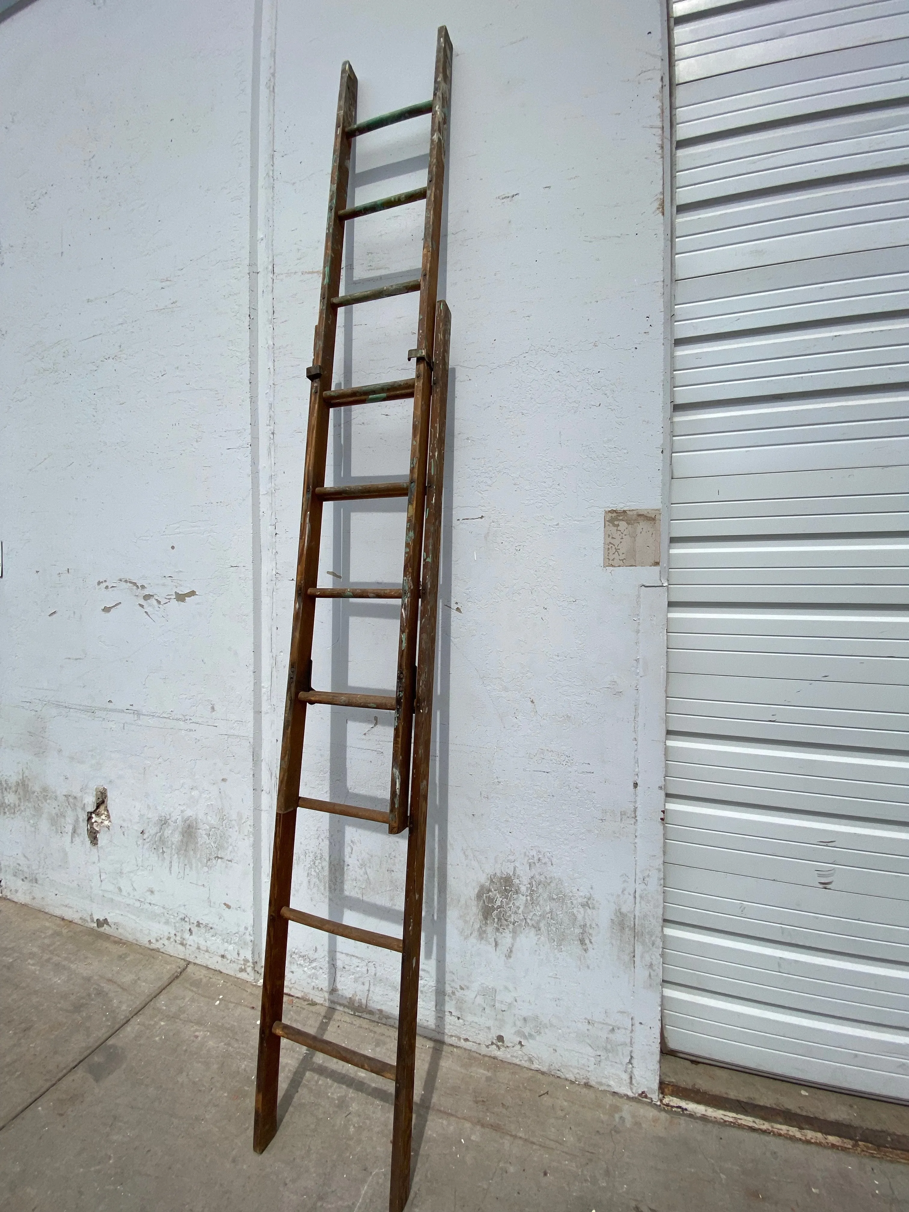 Tall Extendable Ladder